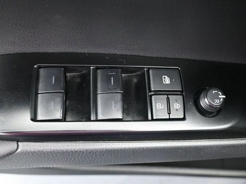 Used 2025 Toyota Camry LE FWD image 13