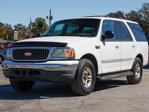 Used 2002 Ford Expedition XLT image 4
