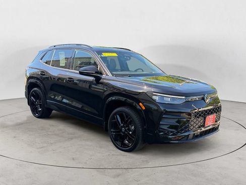 Used 2025 Volkswagen Tiguan SE R-Line AWD/4WD image 7