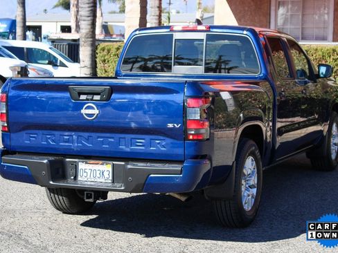 Used 2022 Nissan Frontier SV w/ Technology Package image 9