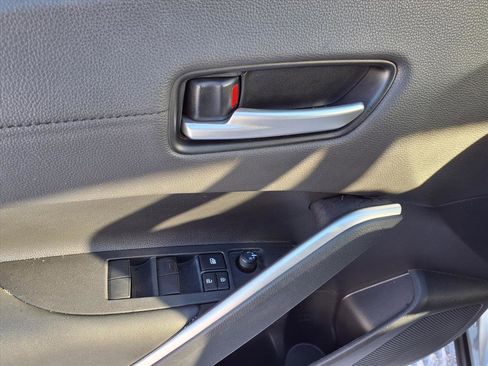 Used 2023 Toyota Corolla Cross XSE w/ Convenience Package image 13