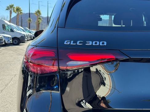 Certified 2025 Mercedes-Benz GLC 300 image 21