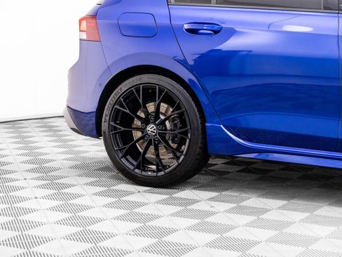 Used 2025 Volkswagen Golf R Black Edition AWD/4WD image 39