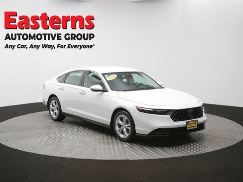 Used 2023 Honda Accord LX image 49