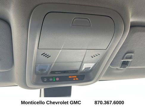 Used 2023 Chevrolet Equinox LT image 22