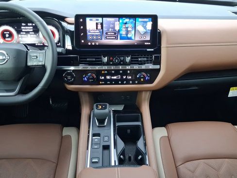 New 2026 Nissan Pathfinder Platinum w/ Cargo Package FWD image 4