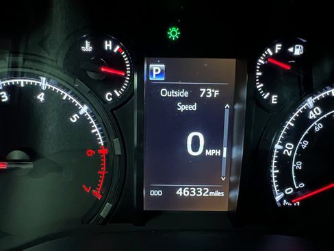 Used 2023 Toyota 4Runner SR5 Premium w/ Moonroof Package AWD/4WD image 26