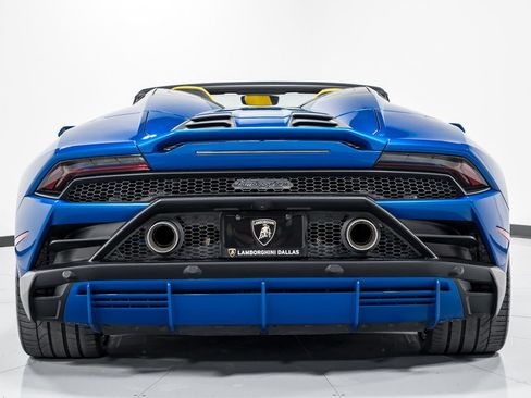 Used 2023 Lamborghini Huracan EVO AWD/4WD image 4