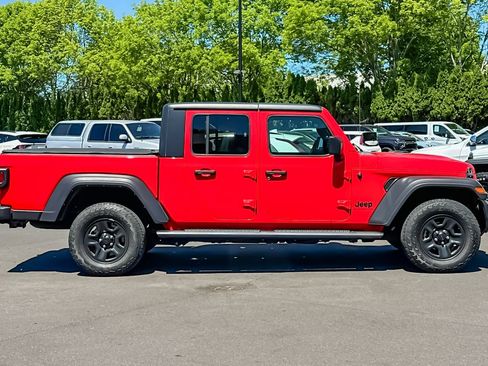 Used 2021 Jeep Gladiator Sport w/ Trailer Tow Package AWD/4WD image 3