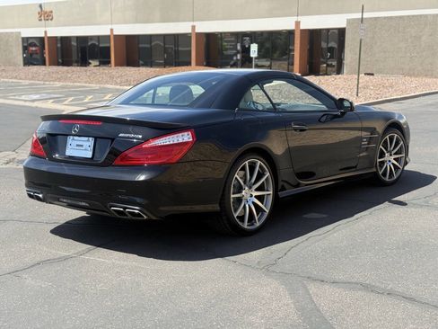 Used 2015 Mercedes-Benz SL 63 AMG image 4