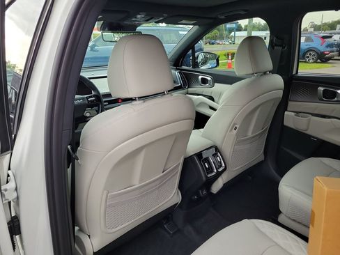 New 2026 Kia Sorento SX Prestige AWD/4WD image 17