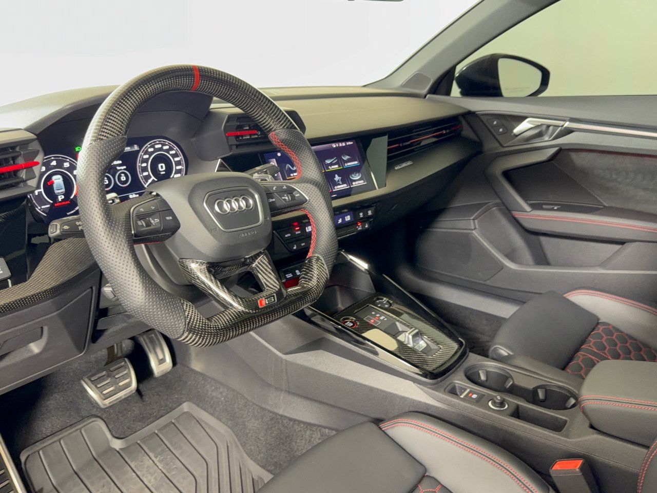Used 2024 Audi RS 3 AWD/4WD image 4