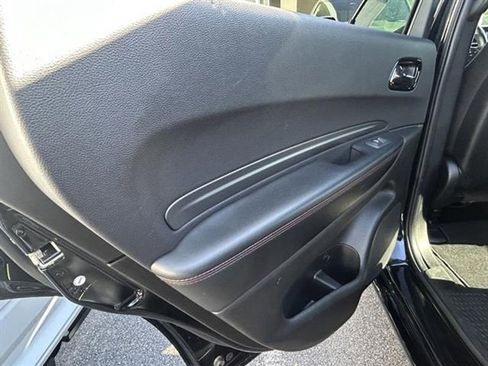 Used 2025 Dodge Durango GT image 22