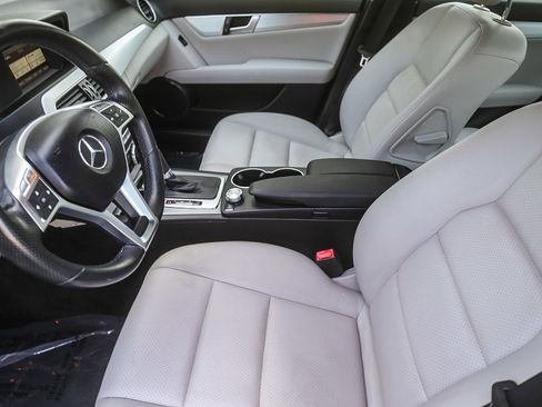 Used 2013 Mercedes-Benz C 250 Sedan image 17
