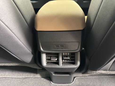 New 2026 Chevrolet Equinox ACTIV AWD/4WD image 24