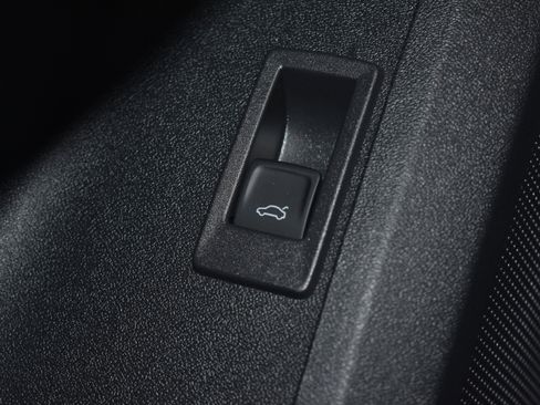 New 2025 Audi Q5 Premium Plus image 5