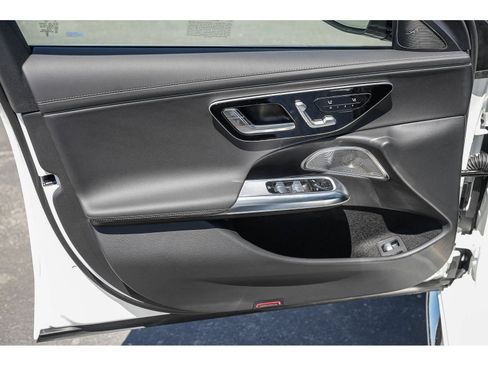 New 2026 Mercedes-Benz E 53 AMG e 4MATIC Sedan image 21