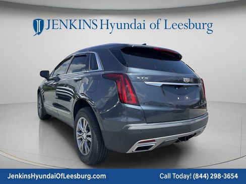 Used 2021 Cadillac XT5 Premium Luxury FWD image 8