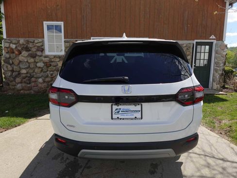 Used 2024 Honda Pilot EX-L image 6