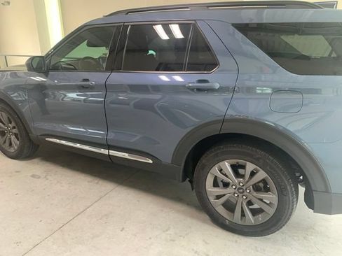 Used 2025 Ford Explorer Active w/ Active Comfort Package AWD/4WD image 1