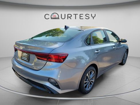 Certified 2024 Kia Forte LXS FWD image 3
