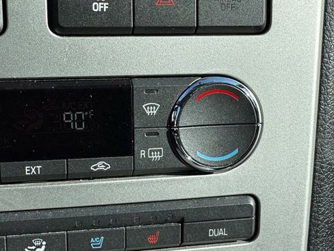 Used 2010 Lincoln MKX AWD image 13