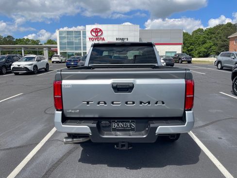 New 2026 Toyota Tacoma SR5 image 12