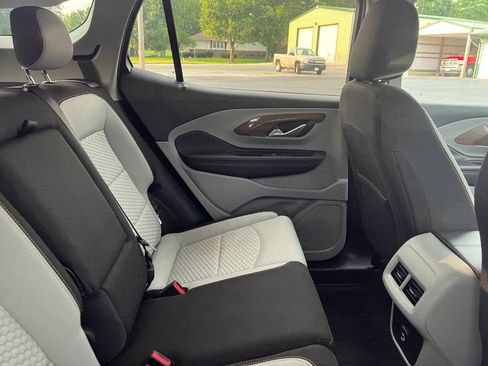 Used 2018 GMC Terrain SLE w/ Driver Convenience Package FWD image 11