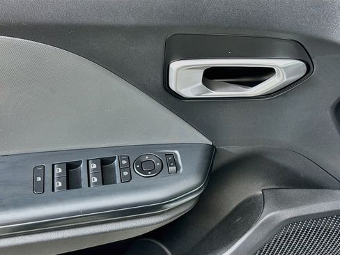 Used 2025 Kia K4 FWD image 15