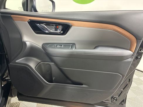 Certified 2025 Subaru Forester Sport image 29