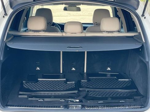 Used 2017 Mercedes-Benz GLC 300 w/ Premium 2 Package image 26
