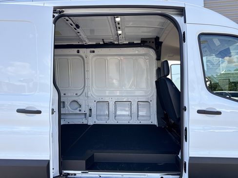 New 2026 Ford Transit 150 148 Medium Roof RWD image 7
