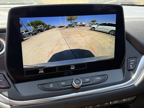 Used 2025 Chevrolet Blazer LT AWD/4WD image 22
