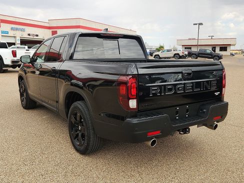 Used 2025 Honda Ridgeline Black Edition image 3