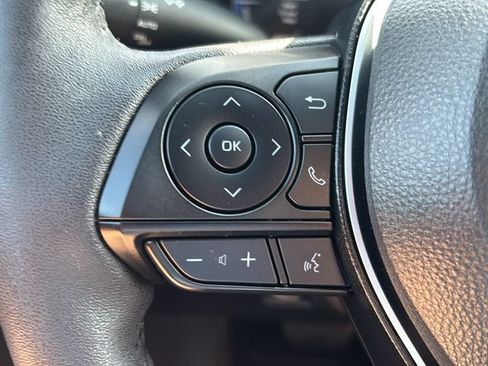 Used 2025 Toyota RAV4 XSE w/ Advanced Technology Package AWD/4WD image 18