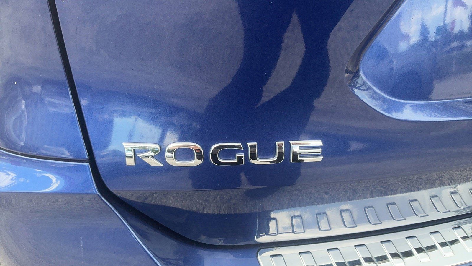 Used 2019 Nissan Rogue SV FWD image 49
