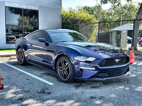 Used 2018 Ford Mustang Premium image 12