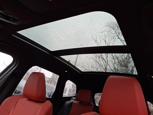 Used 2025 BMW X1 xDrive28i w/ Technology Package image 12