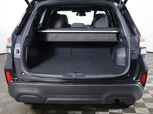 Used 2025 Subaru Forester Premium image 15