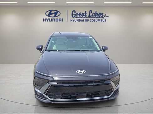 Used 2025 Hyundai Sonata SE FWD image 8