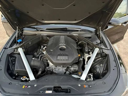 Used 2019 Genesis G70 2.0T Advanced w/ Sport Package AWD/4WD image 18