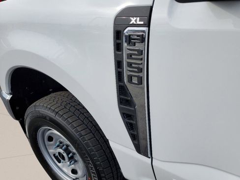 New 2025 Ford F250 XL w/ XL Chrome Package image 12