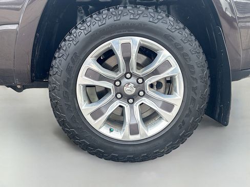 Used 2019 RAM 1500 Limited image 32
