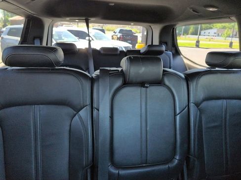 Used 2022 Jeep Wagoneer Series III AWD/4WD image 11