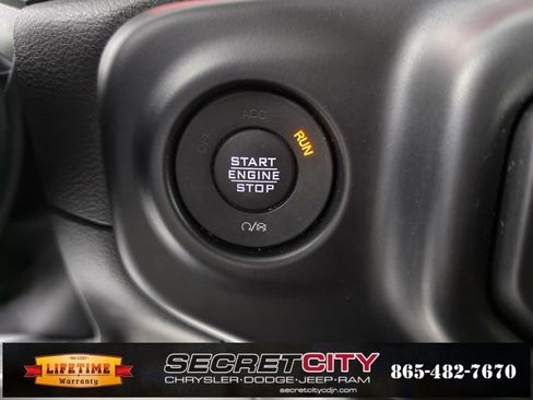 Used 2022 Jeep Wrangler Unlimited Rubicon w/ Dual Top Group image 22