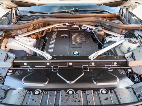 Used 2023 BMW X6 xDrive40i w/ M Sport Package image 68