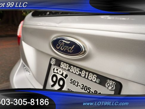Used 2012 Ford Focus Titanium image 31