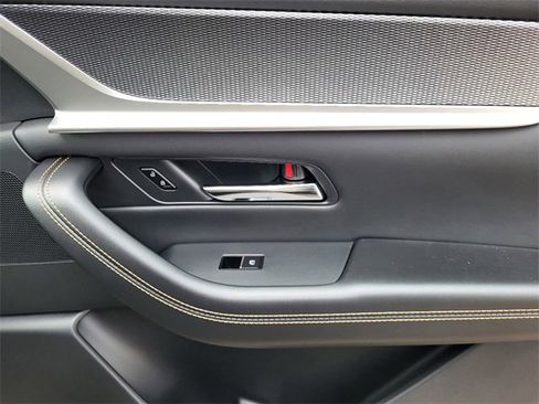 New 2025 MAZDA CX-70 Plug-In Hybrid w/ Premium Plus image 18