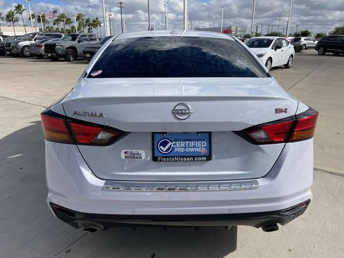 Certified 2023 Nissan Altima 2.5 SR image 4