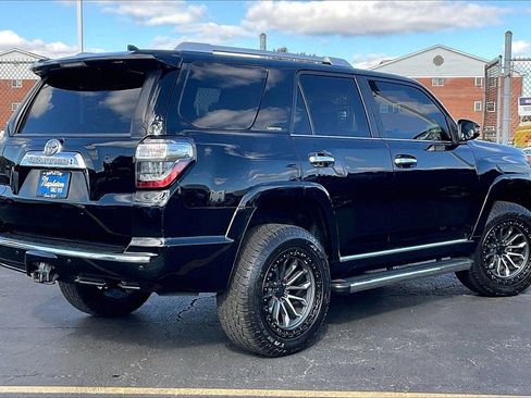 Used 2018 Toyota 4Runner Limited image 12